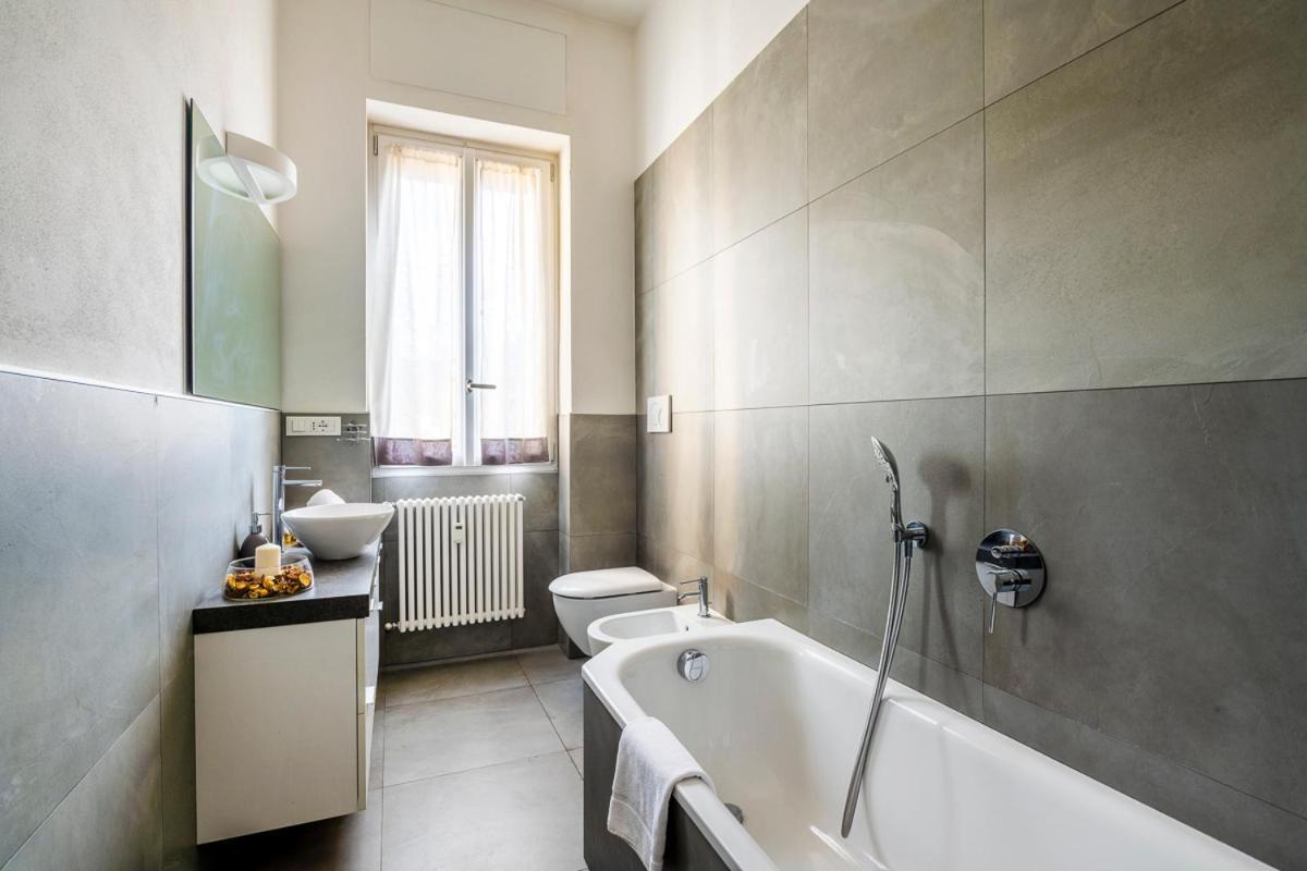 Exclusive 3 Bedrooms Apartment Near Duomo Milan Exterior photo